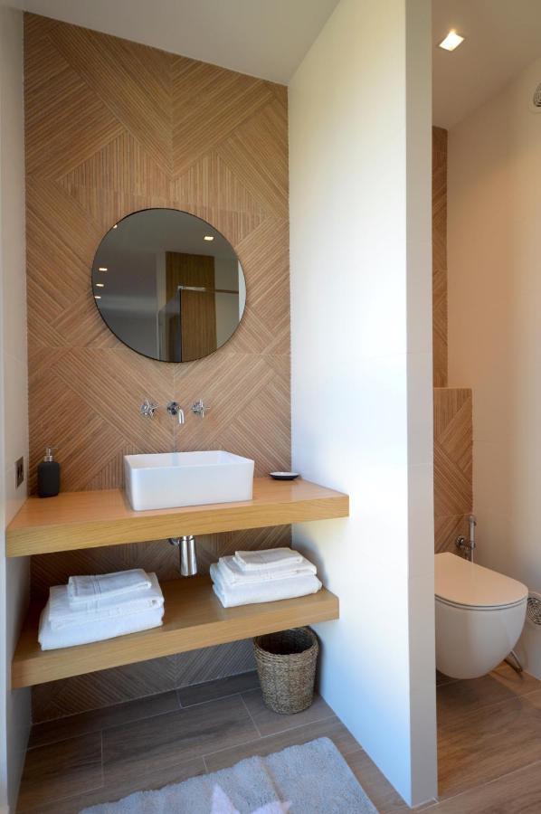 Magnifique Studio à deux pas du port de Saint-Tropez Extérieur photo